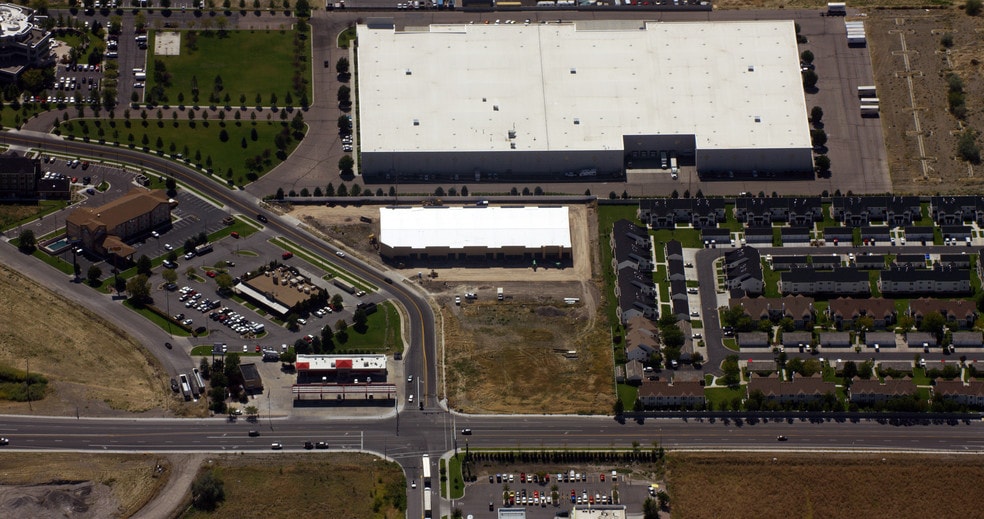 More Photos Of 478 S 2000 W, Springville Warehouse For Lease