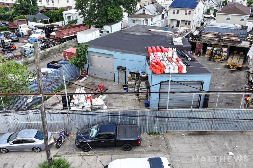 More Photos Of 17242 Baisley Blvd, Jamaica Industrial For Sale