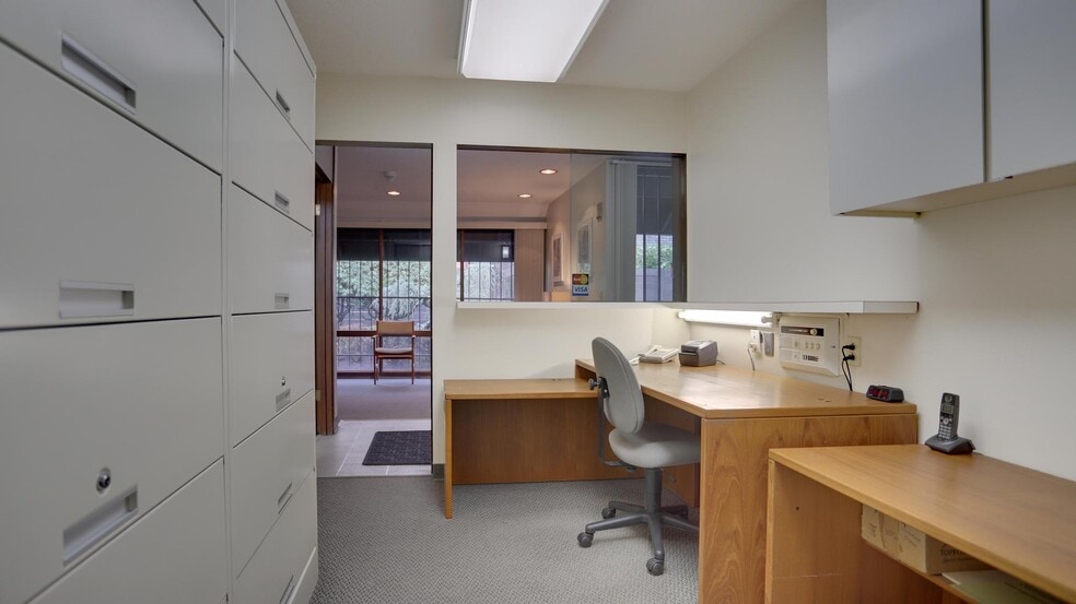 More Photos Of 15012 SE Stark St, Portland Office For Lease