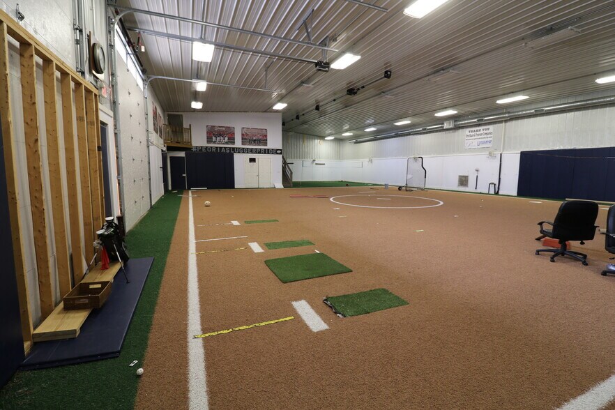 More Photos Of 1223 E Sciota Ave, Peoria Heights Industrial For Lease