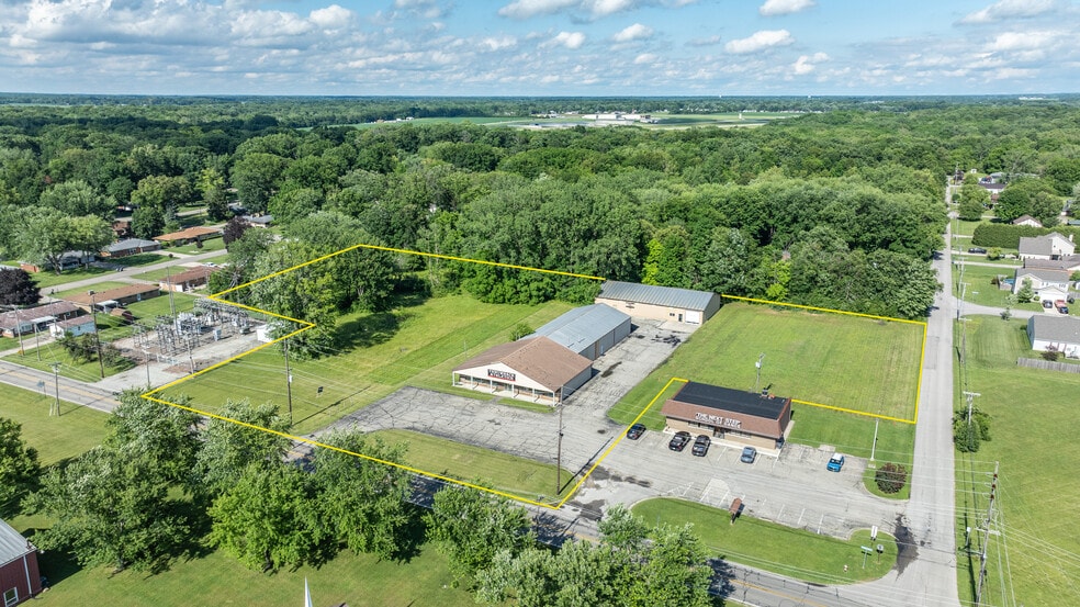 More Photos Of 920 S Rangeline Rd, Anderson Flex For Sale