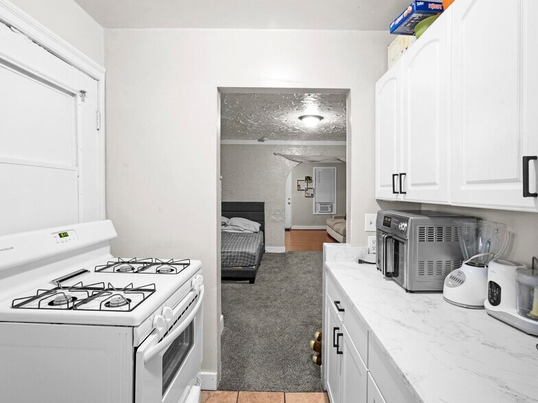 More Photos Of 127 W Mead Ave, Salt Lake City Apartments For Sale