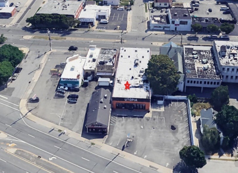 More Photos Of 3 Newbridge Rd, Hicksville Storefront For Lease