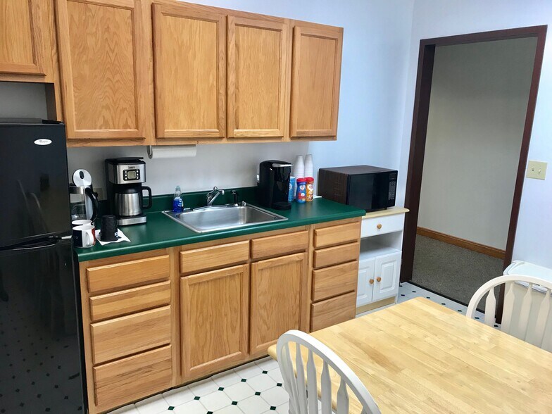 More Photos Of 2640 Willard Dairy Rd, High Point Medical For Sale