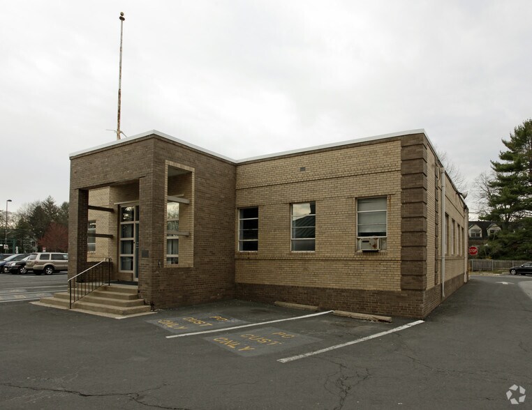 More Photos Of 50 E Wynnewood Rd, Wynnewood Unknown For Lease