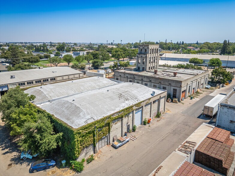 More Photos Of 701 N Stockton St, Lodi Manufacturing For Sale