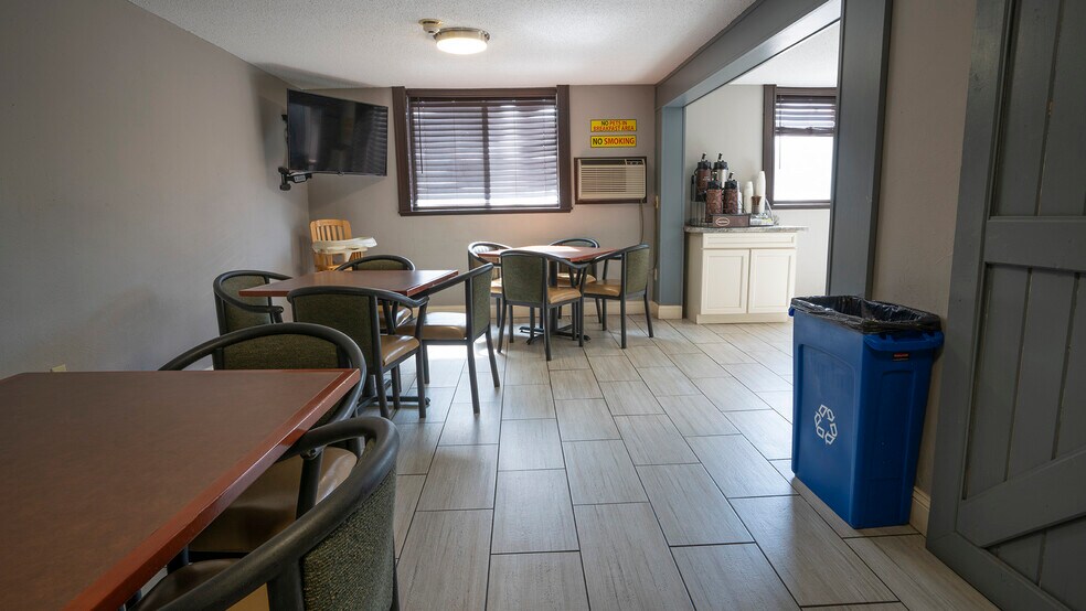More Photos Of 2006 S Haynes Ave, Miles City Hotel For Sale