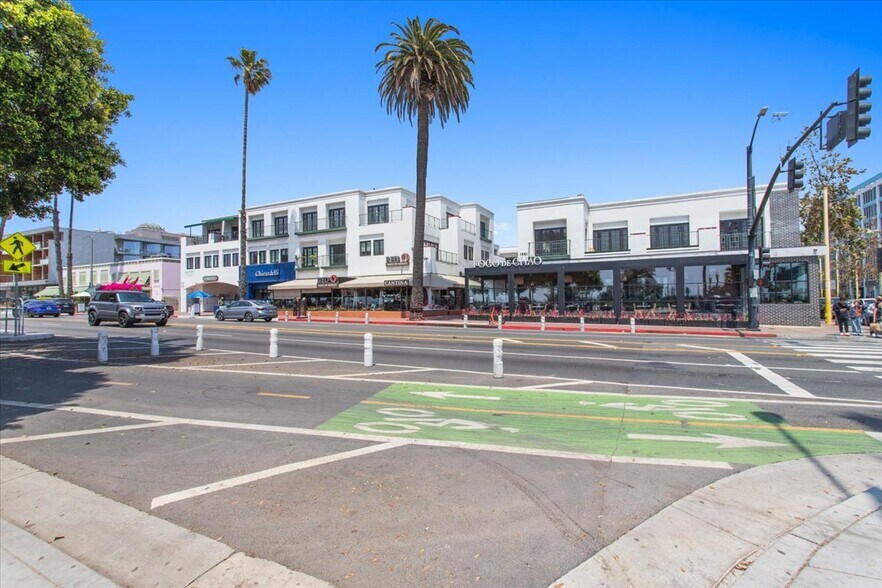 More Photos Of 1541-1551 Ocean Ave, Santa Monica Apartments For Lease