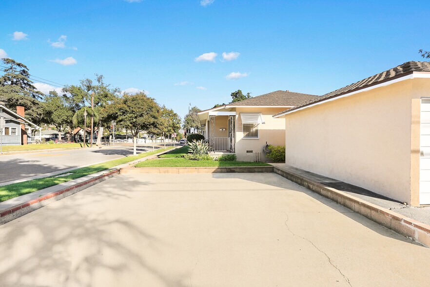 More Photos Of 1047 N San Gabriel Ave, Azusa Apartments For Sale