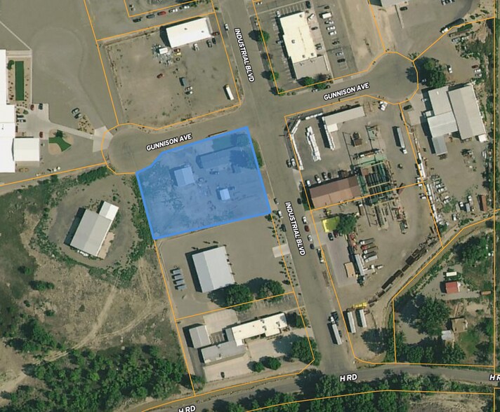 More Photos Of 685 Industrial Blvd, Delta Warehouse For Lease