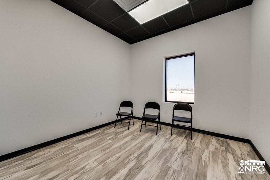 More Photos Of 5620 FM 1788 (Lot 4), Midland Warehouse For Sale