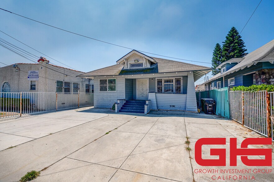 More Photos Of 1234 W 37th Dr, Los Angeles Multifamily For Sale
