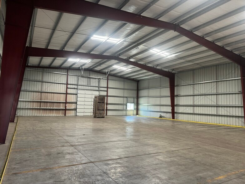 More Photos Of 18460 N Highway 99 W, Dayton Light Manufacturing For Sale