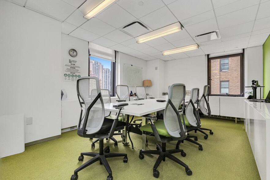More Photos Of 40 Rector St, New York Office For Sale