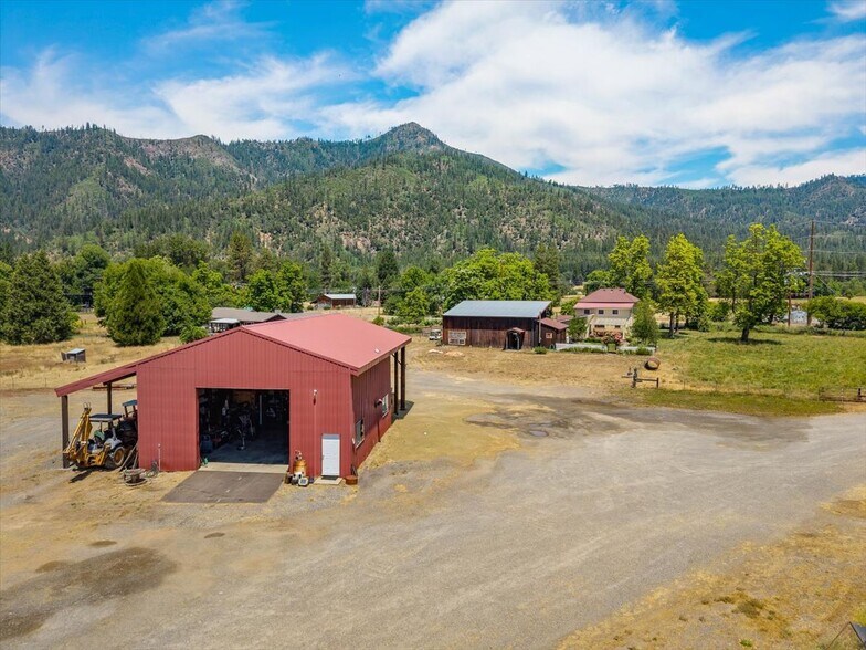 More Photos Of 44510 State 96 Hwy, Seiad Valley Land For Sale