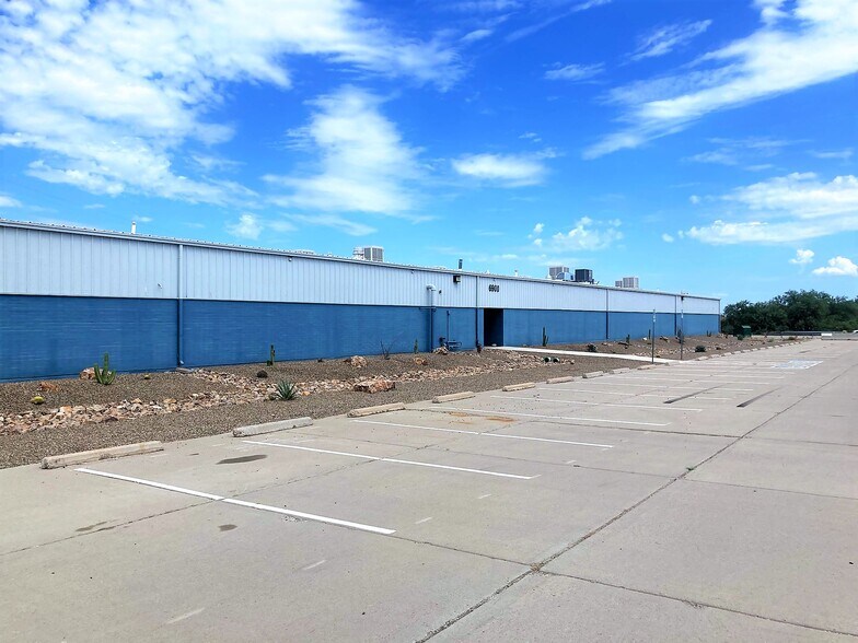 Primary Photo Of 6900 S Park Ave, Tucson Warehouse For Lease