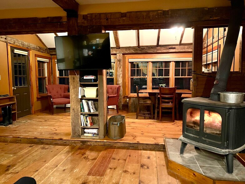 More Photos Of 399 Depot St, Proctorsville Hospitality For Sale