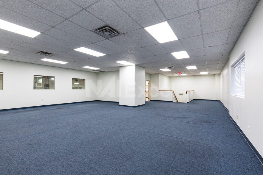 More Photos Of 3510 Cavaretta Ct, Las Vegas Warehouse For Lease