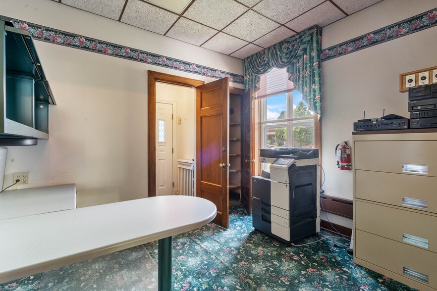 More Photos Of 1304 Hammond Ave, Superior Apartments For Sale