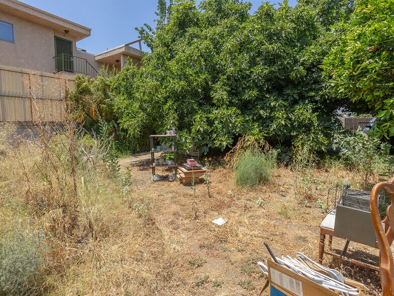 More Photos Of 14301 Roscoe Blvd, Panorama City Land For Sale