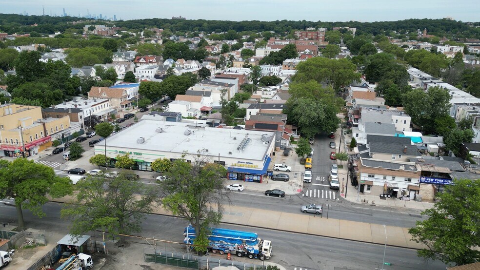 More Photos Of 10801 Atlantic Ave, Richmond Hill Freestanding For Sale