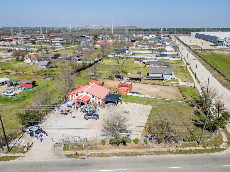 More Photos Of 11727 Wallisville Rd, Houston Auto Dealership For Lease