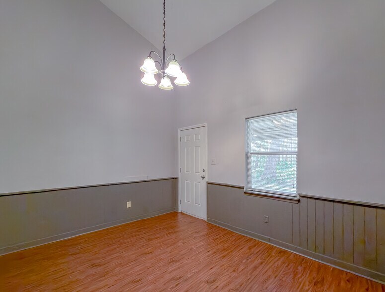 More Photos Of , Tallahassee Multifamily For Sale