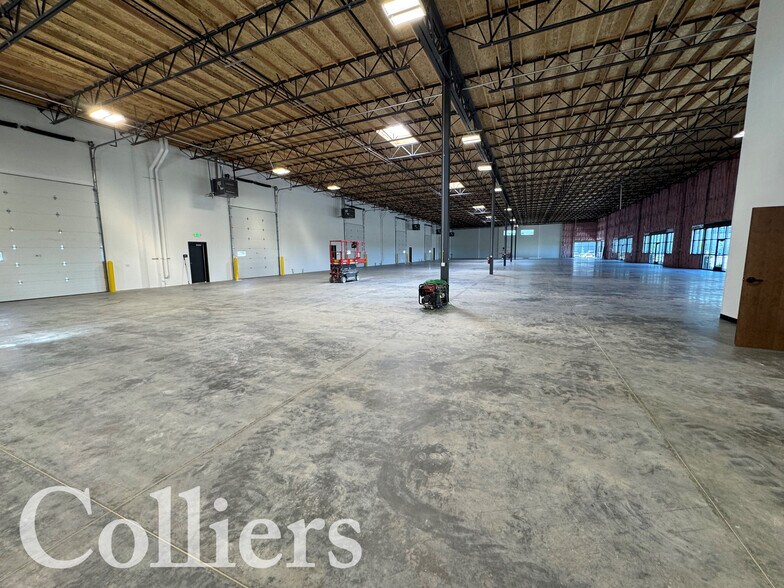 More Photos Of 4850 Grand Mogul Dr, Meridian Warehouse For Lease