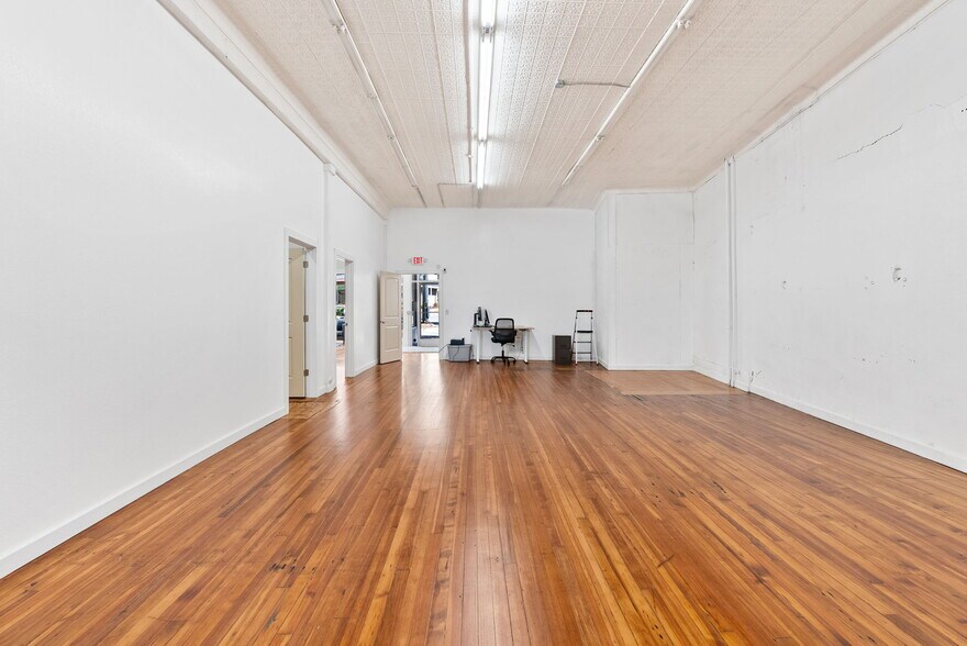 More Photos Of 489 Main St, Canton Office For Lease