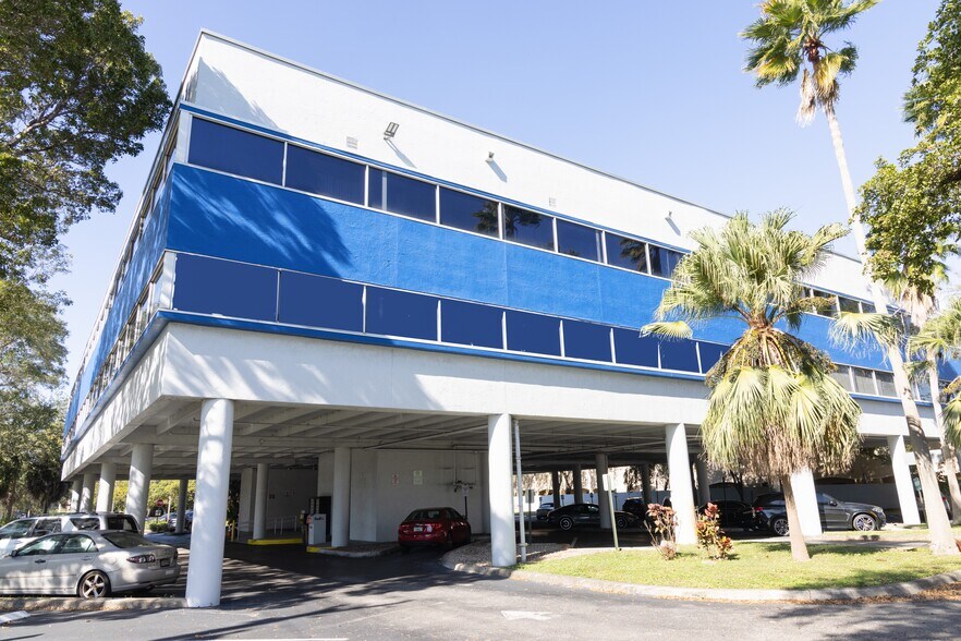 More Photos Of 5701 NW 88th Ave, Tamarac Office For Lease