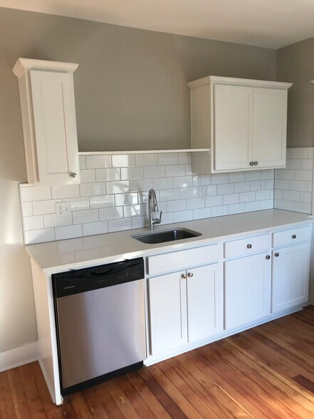 More Photos Of 1035 SE 14th Ave, Portland Apartments For Sale