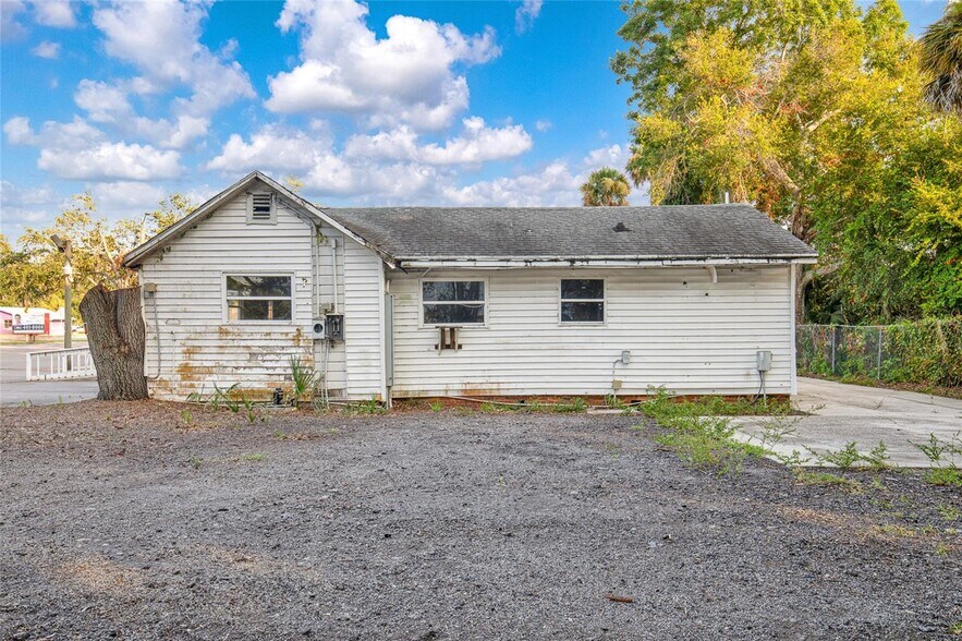 More Photos Of 1042 N Dixie Fwy, New Smyrna Beach Land For Sale