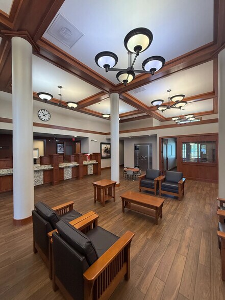 More Photos Of 525 N Osage Ave, Dewey Bank For Sale