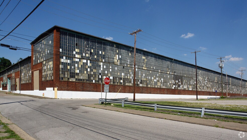 More Photos Of 625 Depot St, Parkersburg Warehouse For Sale