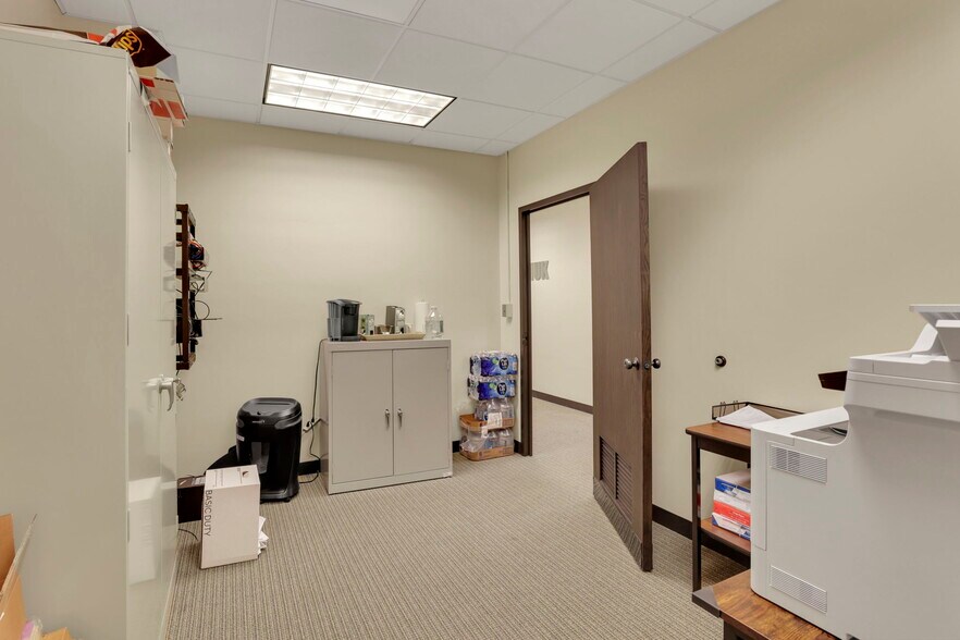 More Photos Of 141 E Town St, Columbus Office Residential For Lease