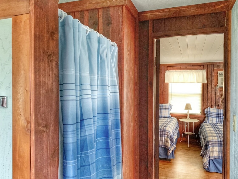 More Photos Of 1400 Ranch Road 261, Buchanan Dam Hotel For Sale