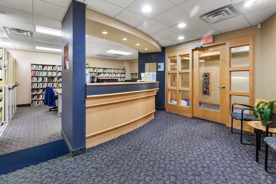 More Photos Of 24548 W Warren St, Dearborn Heights Medical For Sale