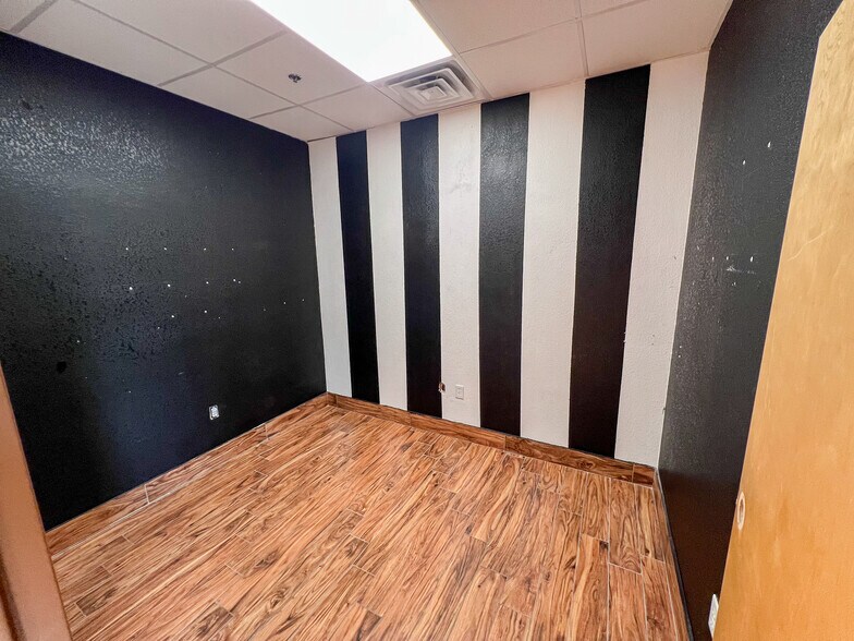 More Photos Of 3415 Loop 250, Midland Unknown For Lease