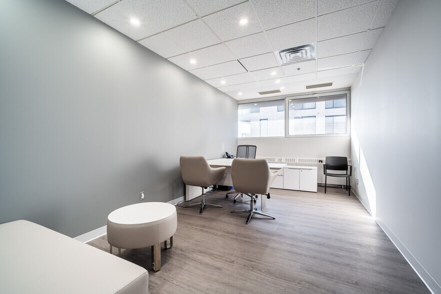 More Photos Of 10719-10721 Rue Lajeunesse, Montréal Office For Lease