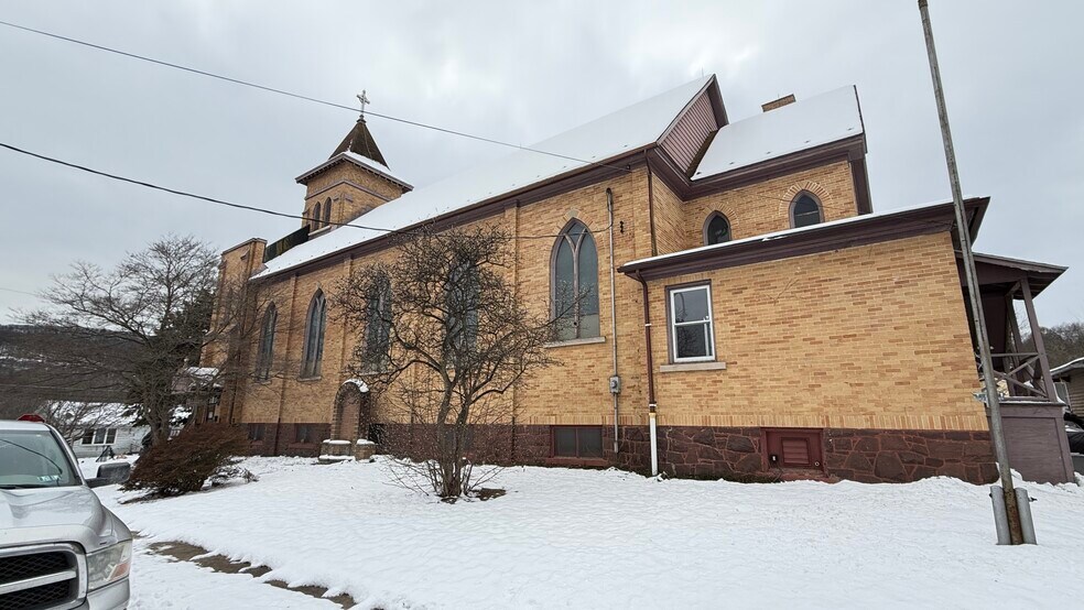 More Photos Of 300 Vandermark Rd, Nanticoke Religious Facility For Sale