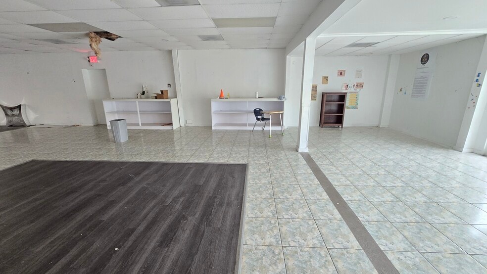 More Photos Of 408 N Ridgewood Dr, Sebring Freestanding For Lease