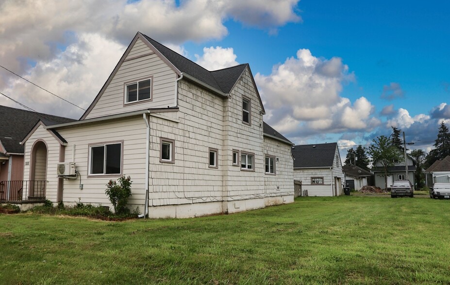 More Photos Of 1111 Chenault Ave, Hoquiam Apartments For Sale