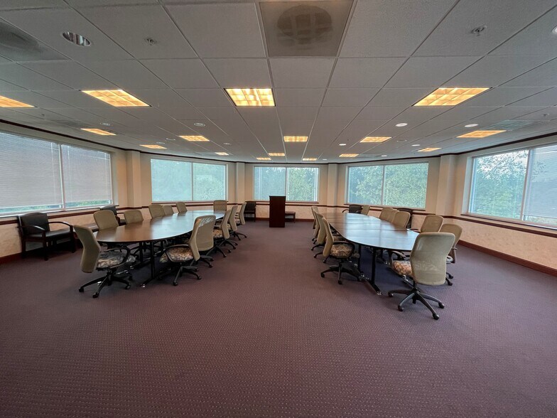 More Photos Of 5430 Campbell Blvd, White Marsh Medical For Sale