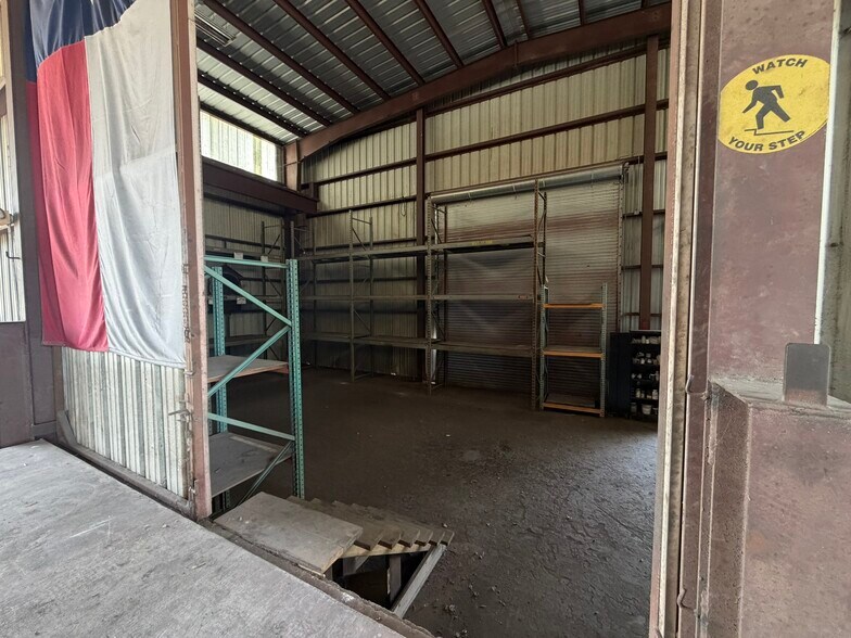 More Photos Of 5808 Fm 3455 Rd, Navasota Manufacturing For Lease
