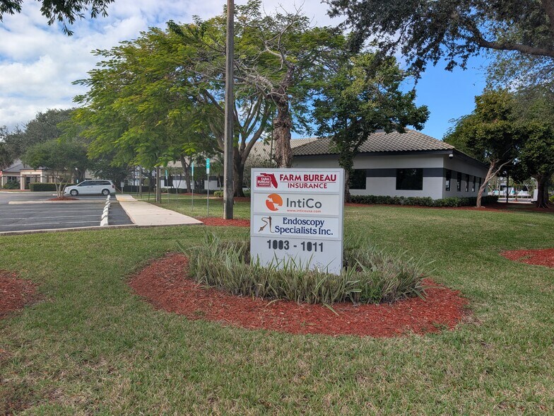 More Photos Of 1007 Shotgun Rd, Sunrise Office For Sale