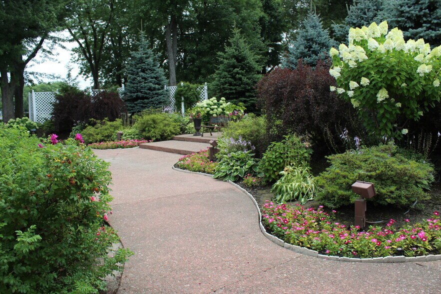 More Photos Of 271 Columbia Ave, Depew Lodge Meeting Hall For Sale