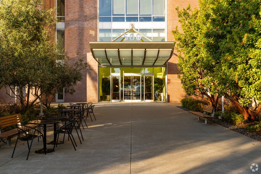 More Photos Of 500 Terry A Francois Blvd, San Francisco Office For Lease