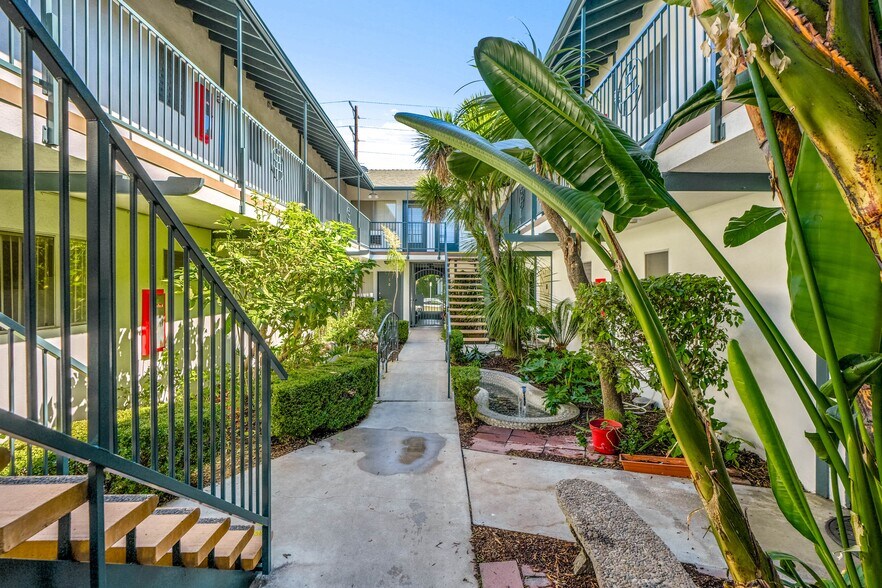 More Photos Of 1799 N Hollywood Way, Burbank Apartments For Sale