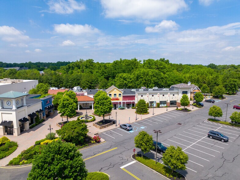 More Photos Of 210-350 Young Ave, Moorestown Unknown For Lease