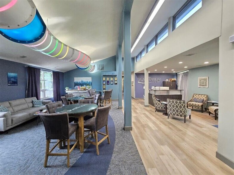 More Photos Of 401 N East St, Paola Office For Sale